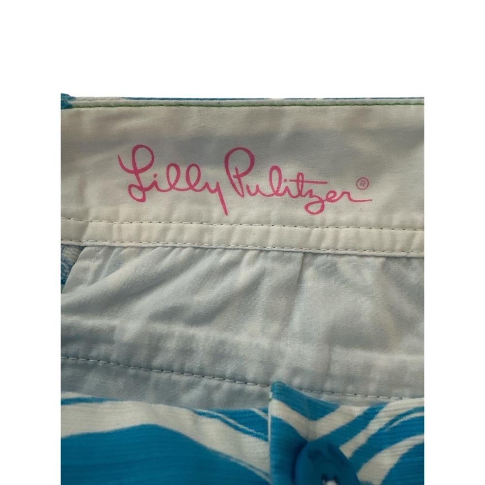 Lilly Pulitzer The Callahan Joe Fish‎ Shorts Women's Size 4 Blue & White Print - Picture 3 of 8